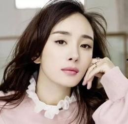 明星人前清纯照片,揭秘明星人前清纯照背后的故事