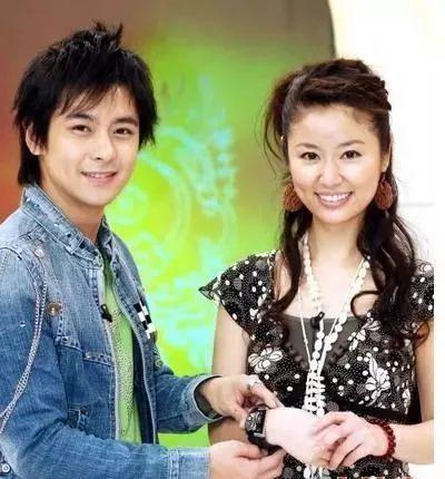 明星们前任同台相亲,明星们的情感纠葛再掀波澜