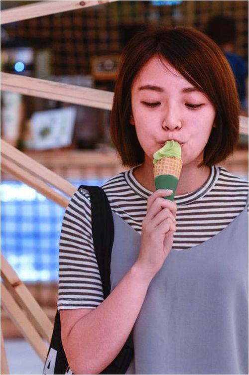 深圳网红程小雨,从街头艺人到网络红人的蜕变之路