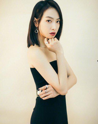 露逼明星,揭秘娱乐圈的璀璨与争议