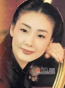 韩国女明星 崔智友照片,美丽与智慧并存的韩国女神风采